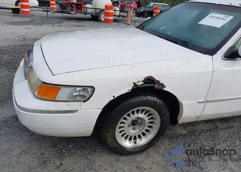 2000 Mercury Grand Marquis Ls from USA, damaged, VIN 2MEFM75W3YX613083